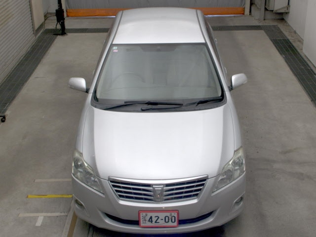 TOYOTA PREMIO 2012