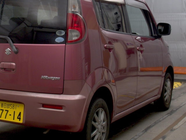 SUZUKI MRWAGON 2011