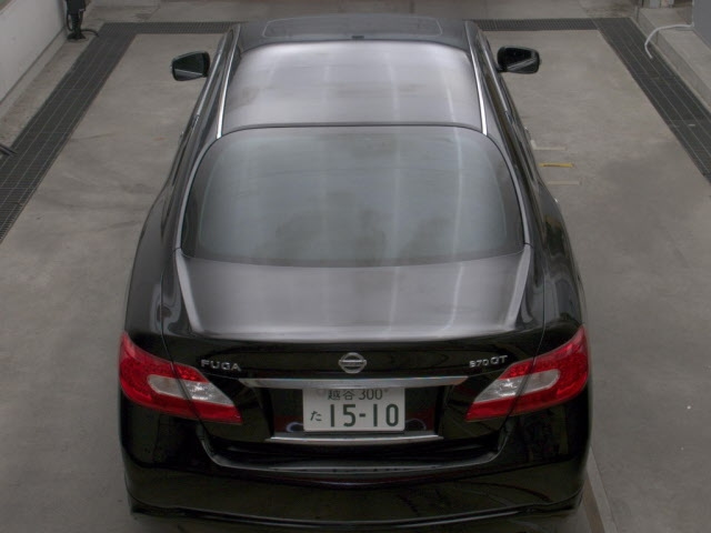 NISSAN FUGA 2011