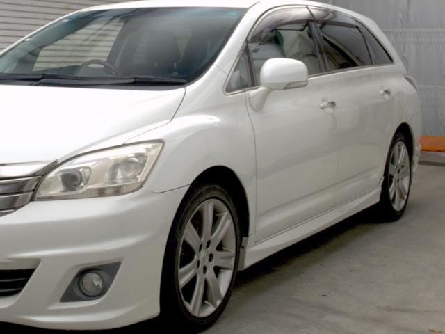 TOYOTA MARK X ZIO 2010
