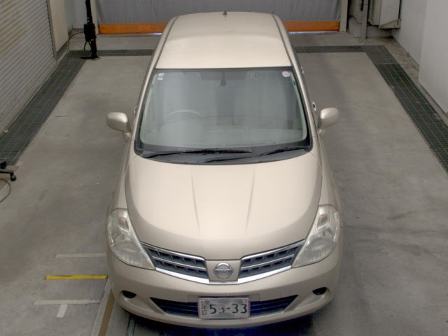 NISSAN TIIDA 2012