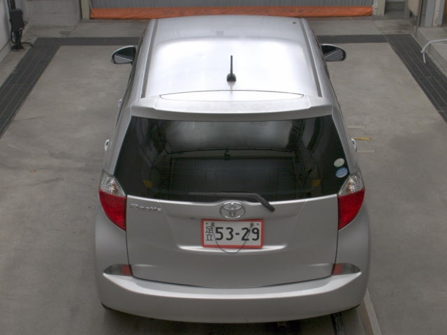 TOYOTA RACTIS 2011