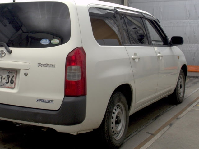 TOYOTA PROBOX 2011