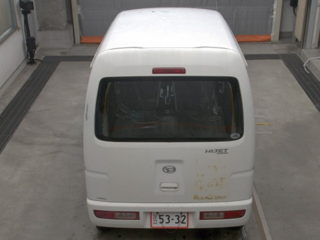 DAIHATSU HIJET VAN 2011