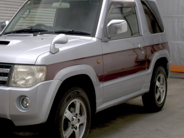 MITSUBISHI PAJERO MINI 2010