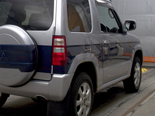 MITSUBISHI PAJERO MINI 2011