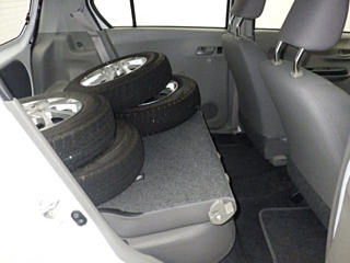 DAIHATSU MIRA E S 2014