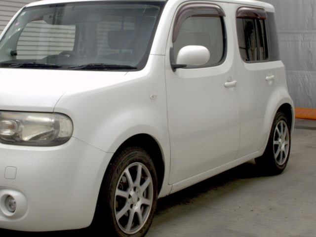 NISSAN CUBE 2013