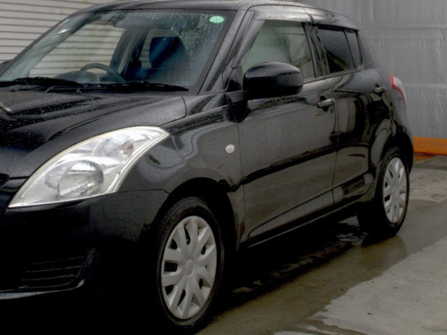 SUZUKI SWIFT 2013