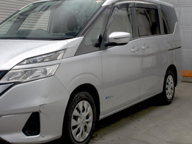 NISSAN SERENA 2017