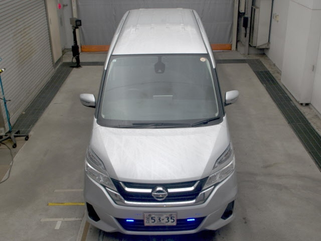 NISSAN SERENA 2017