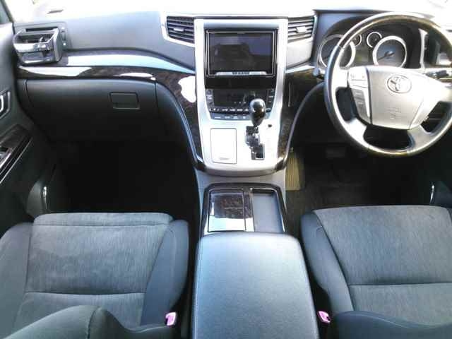 TOYOTA VELLFIRE 2014