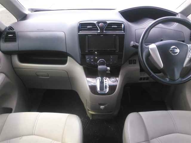 NISSAN SERENA 2015