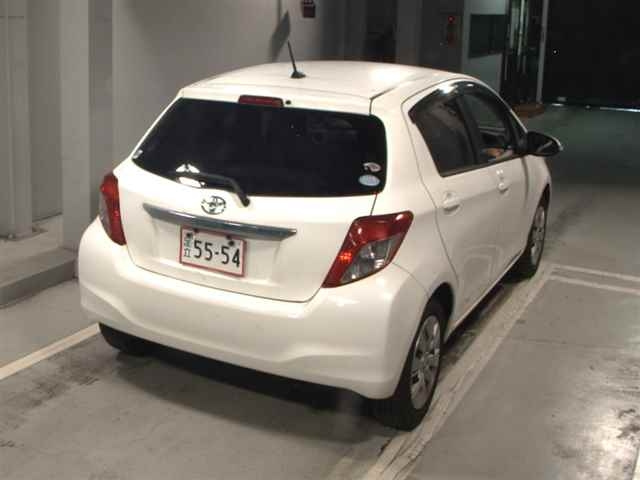 TOYOTA VITZ 2011