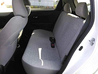 TOYOTA VITZ 2011