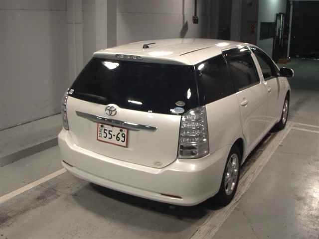 TOYOTA WISH 2008