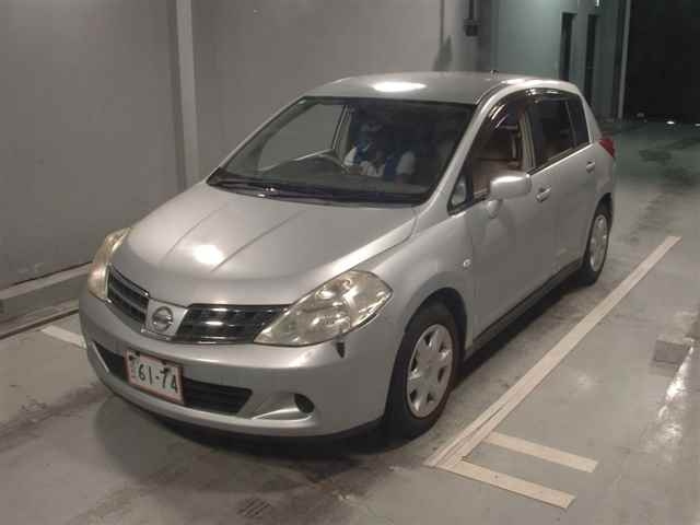 NISSAN TIIDA 2008