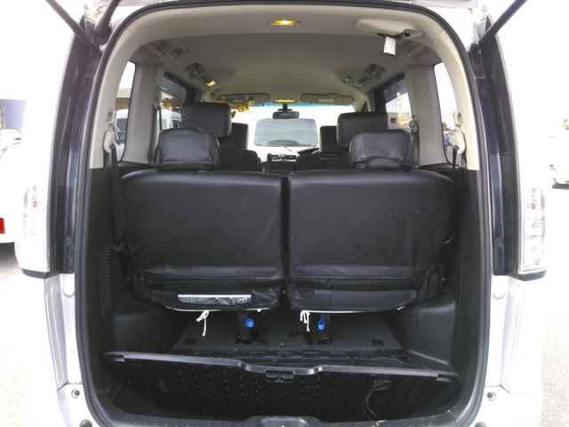 NISSAN SERENA 2015
