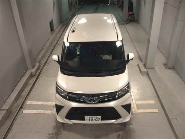 TOYOTA ROOMY 2021