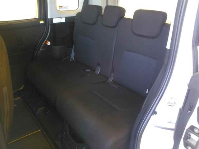 TOYOTA ROOMY 2021