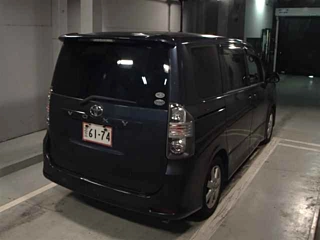TOYOTA VOXY 2008