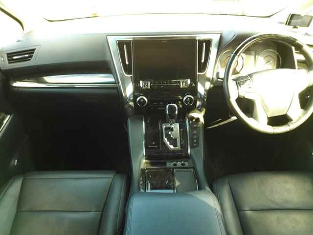 TOYOTA ALPHARD 2018