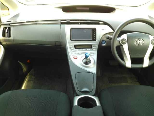 TOYOTA PRIUS 2014