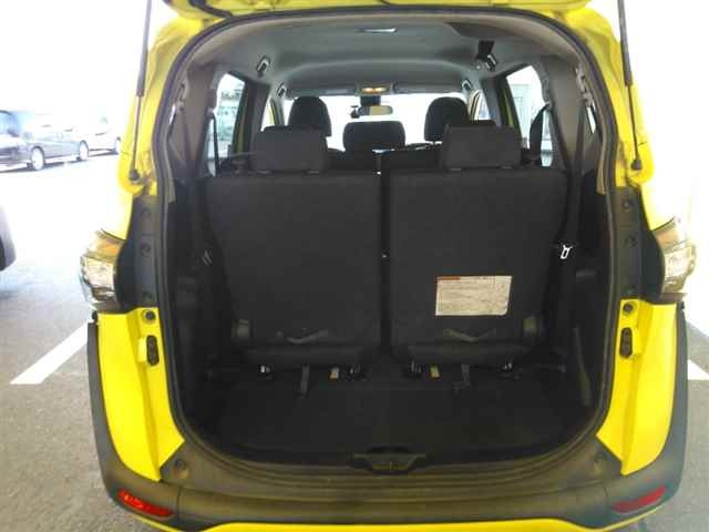 TOYOTA SIENTA 2015