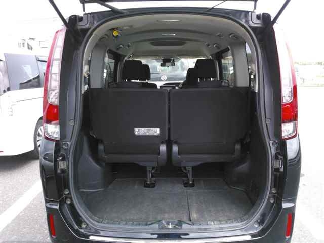 TOYOTA NOAH 2016