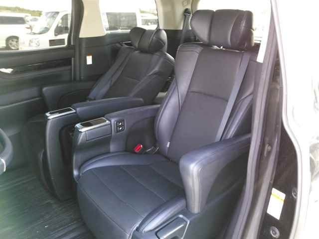 TOYOTA VELLFIRE 2018