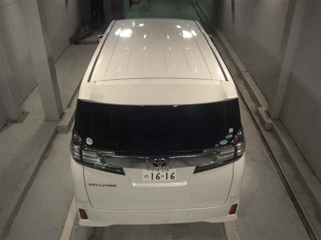 TOYOTA VELLFIRE 2015