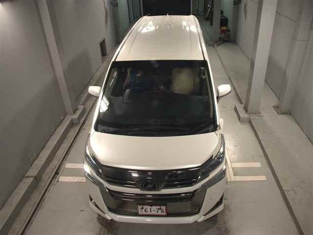 TOYOTA VELLFIRE 2018