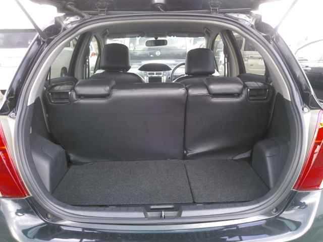 TOYOTA VITZ 2008