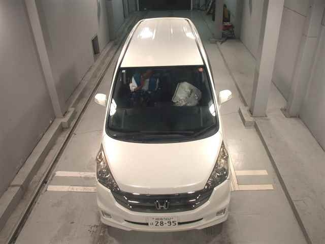 HONDA STEP WAGON 2009