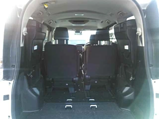 TOYOTA VOXY 2016
