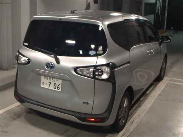 TOYOTA SIENTA 2016