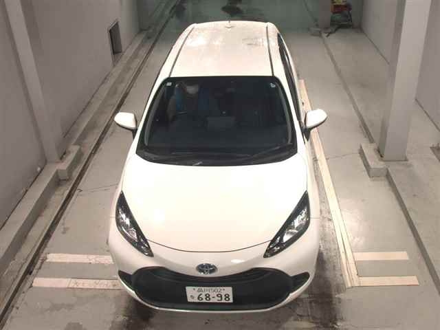 TOYOTA AQUA 2024