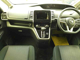 NISSAN SERENA 2018