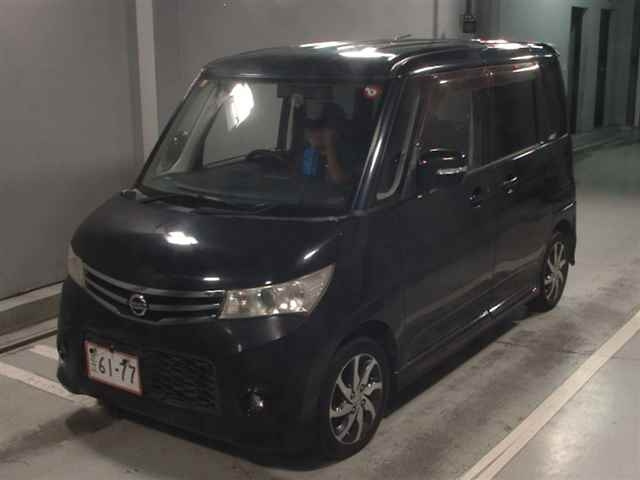NISSAN ROOX 2010