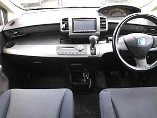 HONDA FREED 2008
