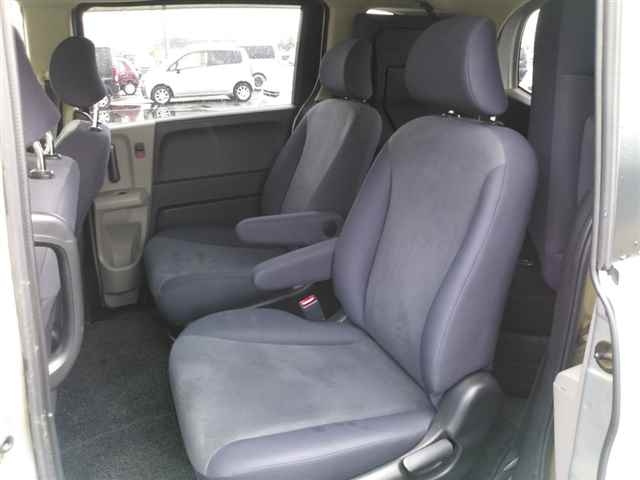 HONDA FREED 2008