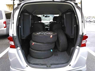 HONDA FREED 2008