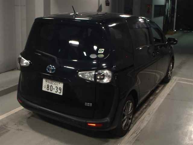 TOYOTA SIENTA 2017
