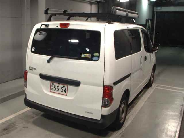 NISSAN NV200 2020