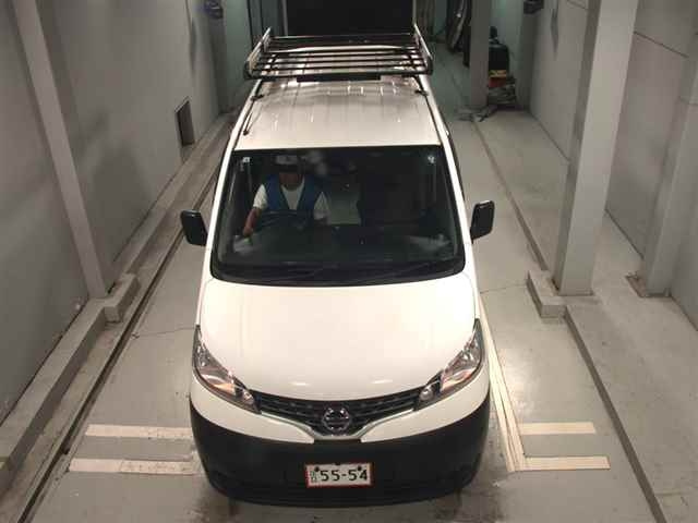NISSAN NV200 2020
