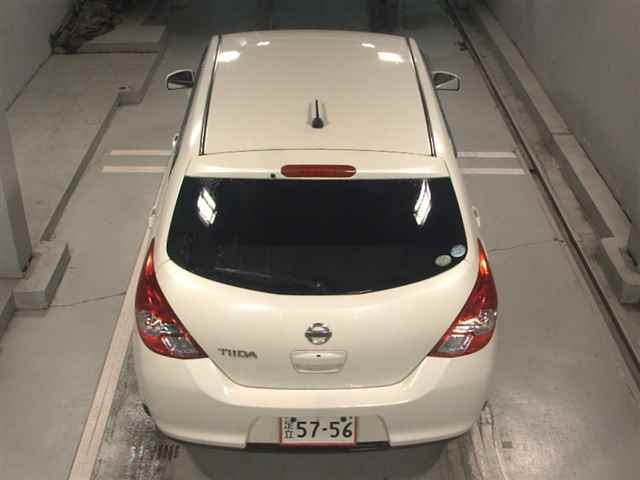 NISSAN TIIDA 2010