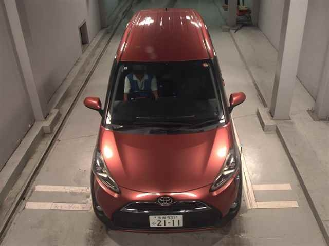 TOYOTA SIENTA 2016