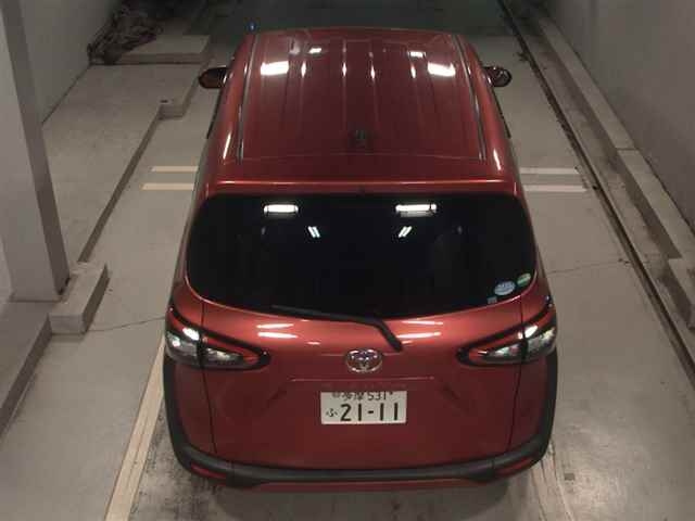 TOYOTA SIENTA 2016