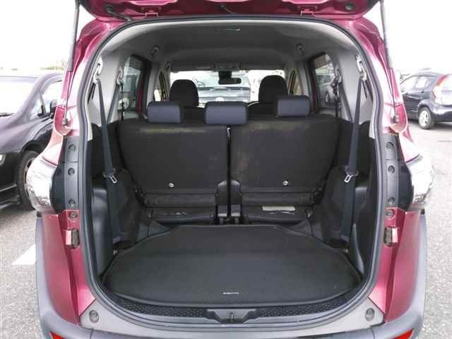 TOYOTA SIENTA 2016
