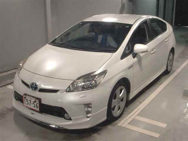 TOYOTA PRIUS 2014